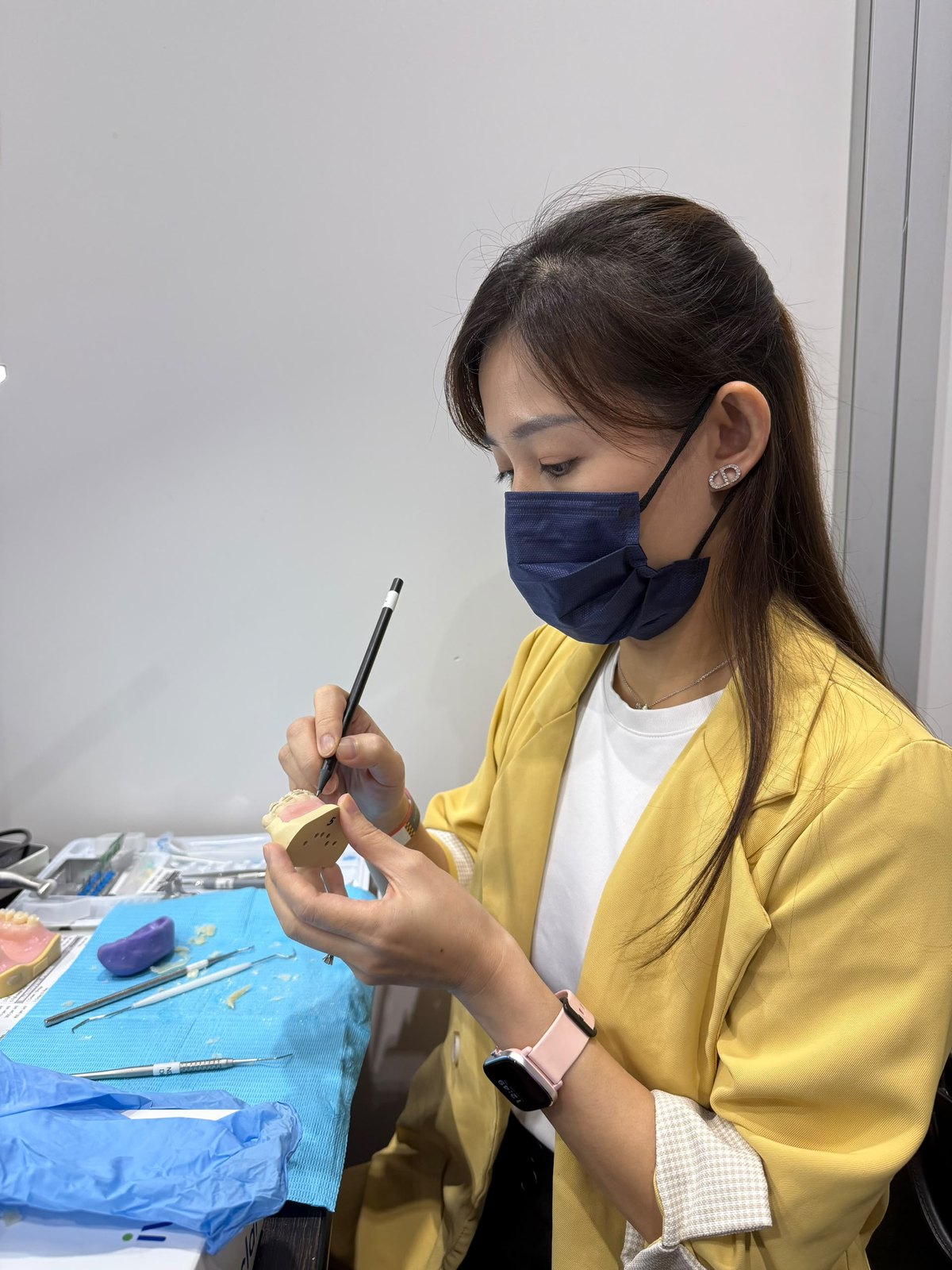 Practising a technique during a hands-on training course